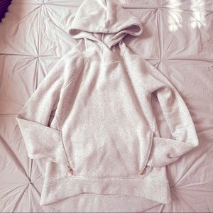 Girl’s hooded sweater